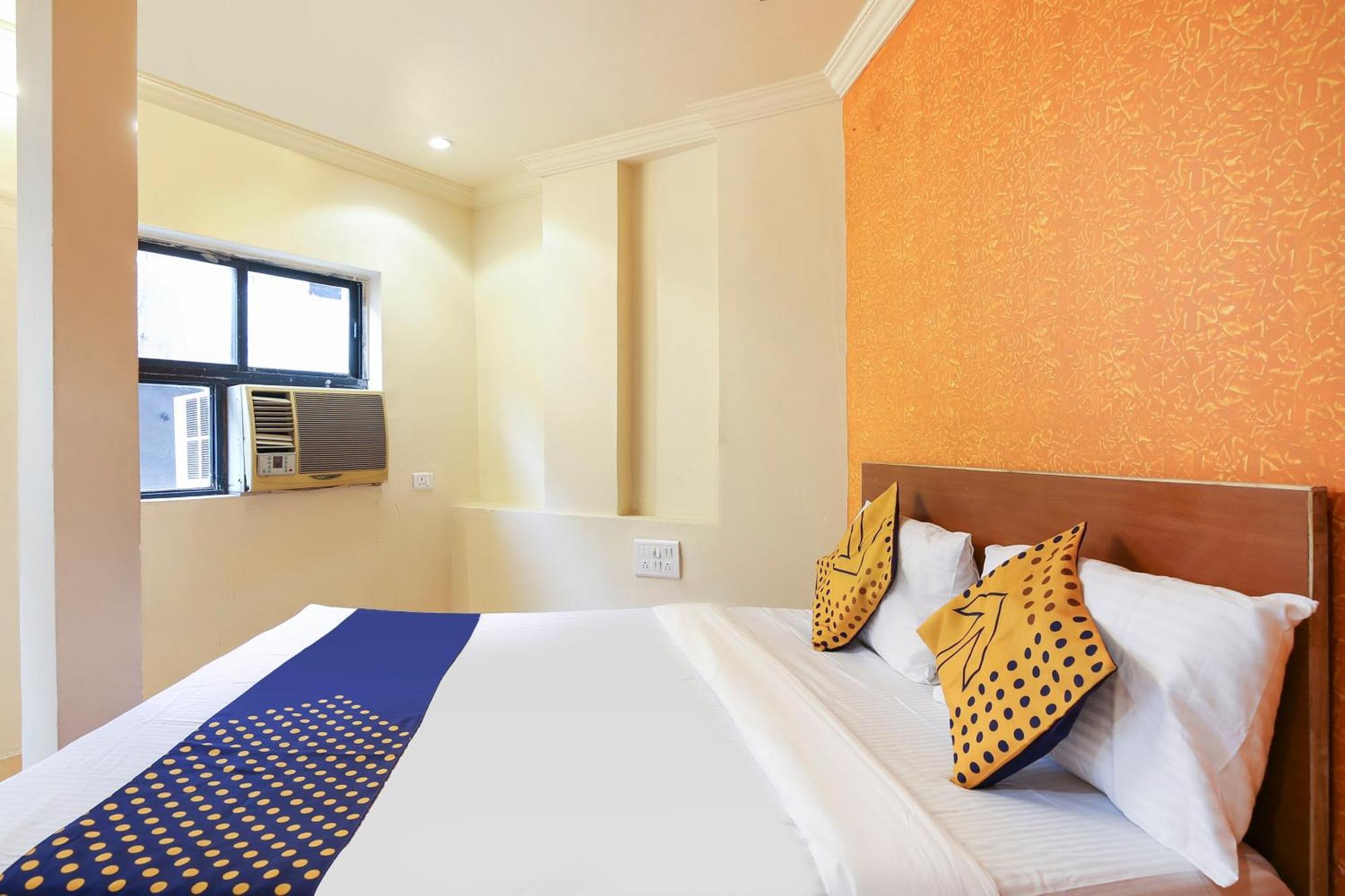Hotel O Super Guest House Ahmedabad Eksteriør bilde