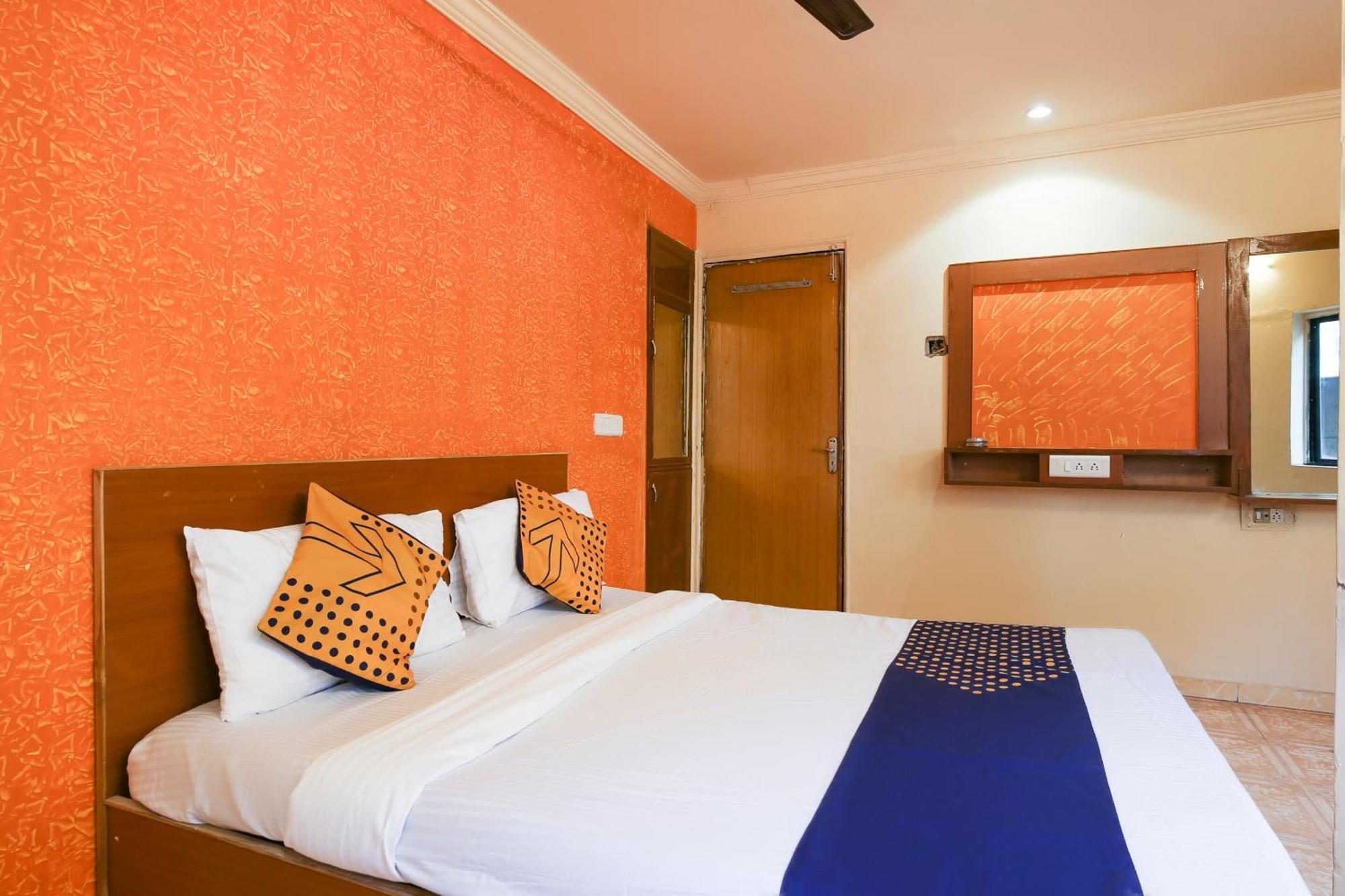 Hotel O Super Guest House Ahmedabad Eksteriør bilde