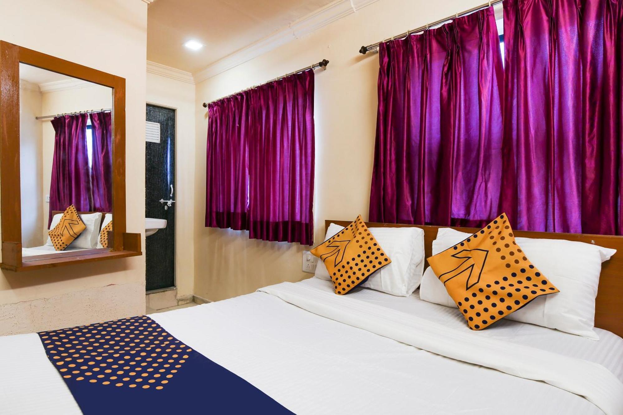 Hotel O Super Guest House Ahmedabad Eksteriør bilde