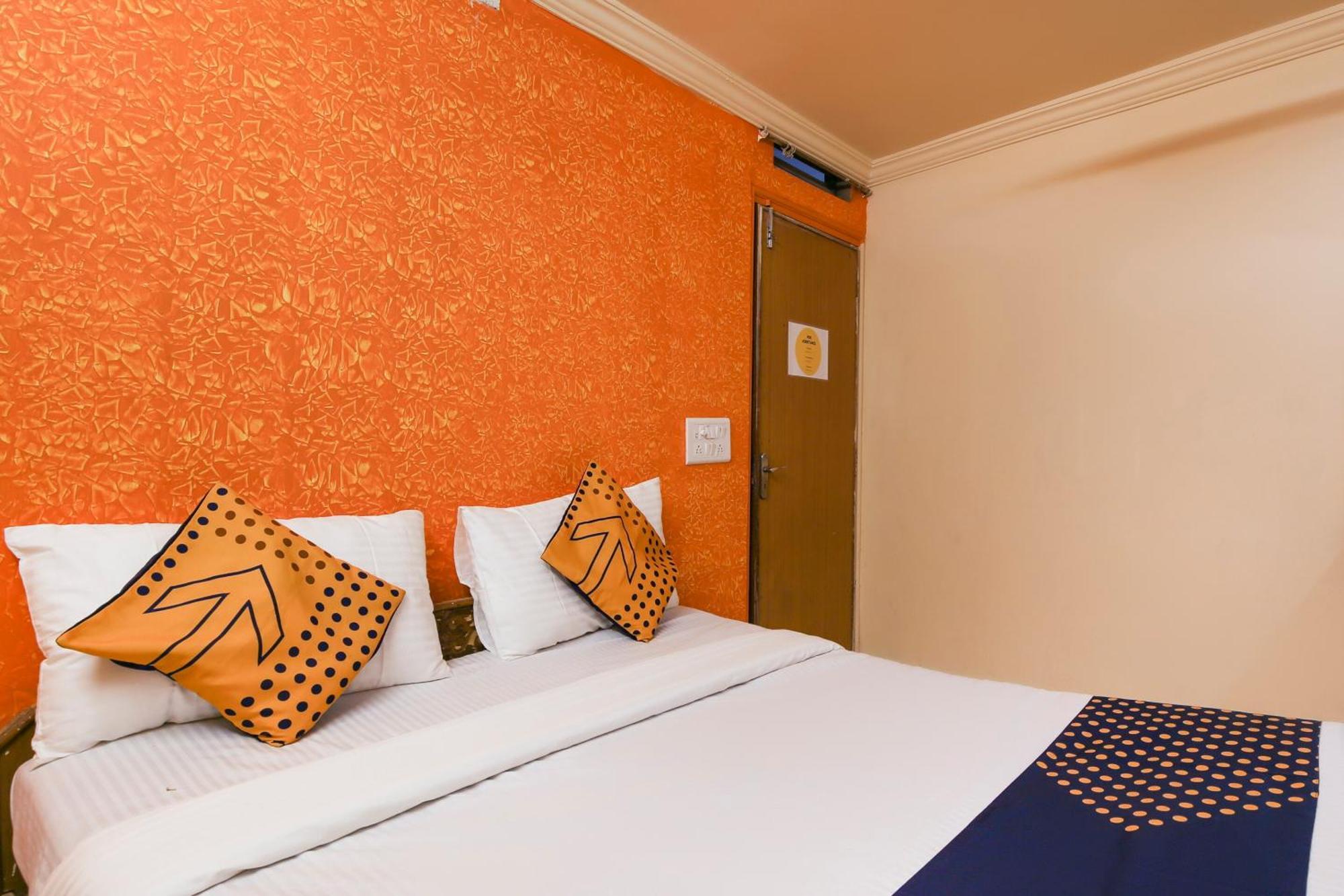 Hotel O Super Guest House Ahmedabad Eksteriør bilde